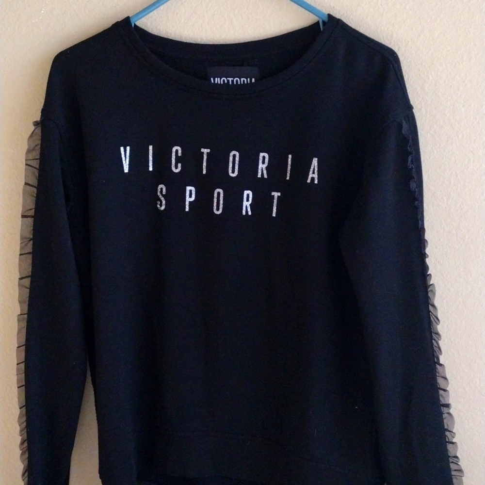 Victoria Sports Sweater